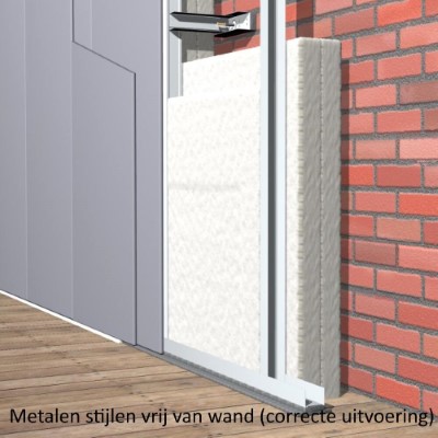 Vrijstaande houten stijlen